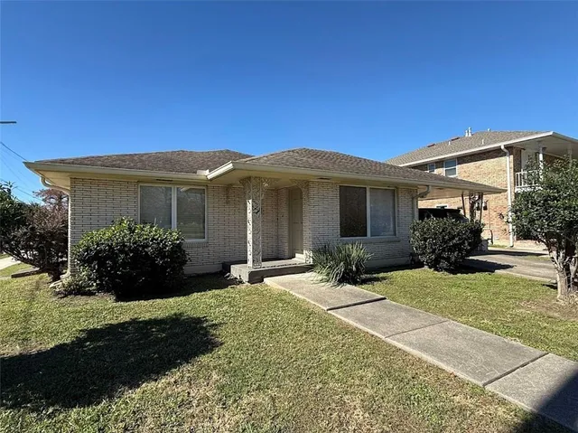 $1,500 | 6134 Pontchartrain Boulevard, New Orleans, LA 70124