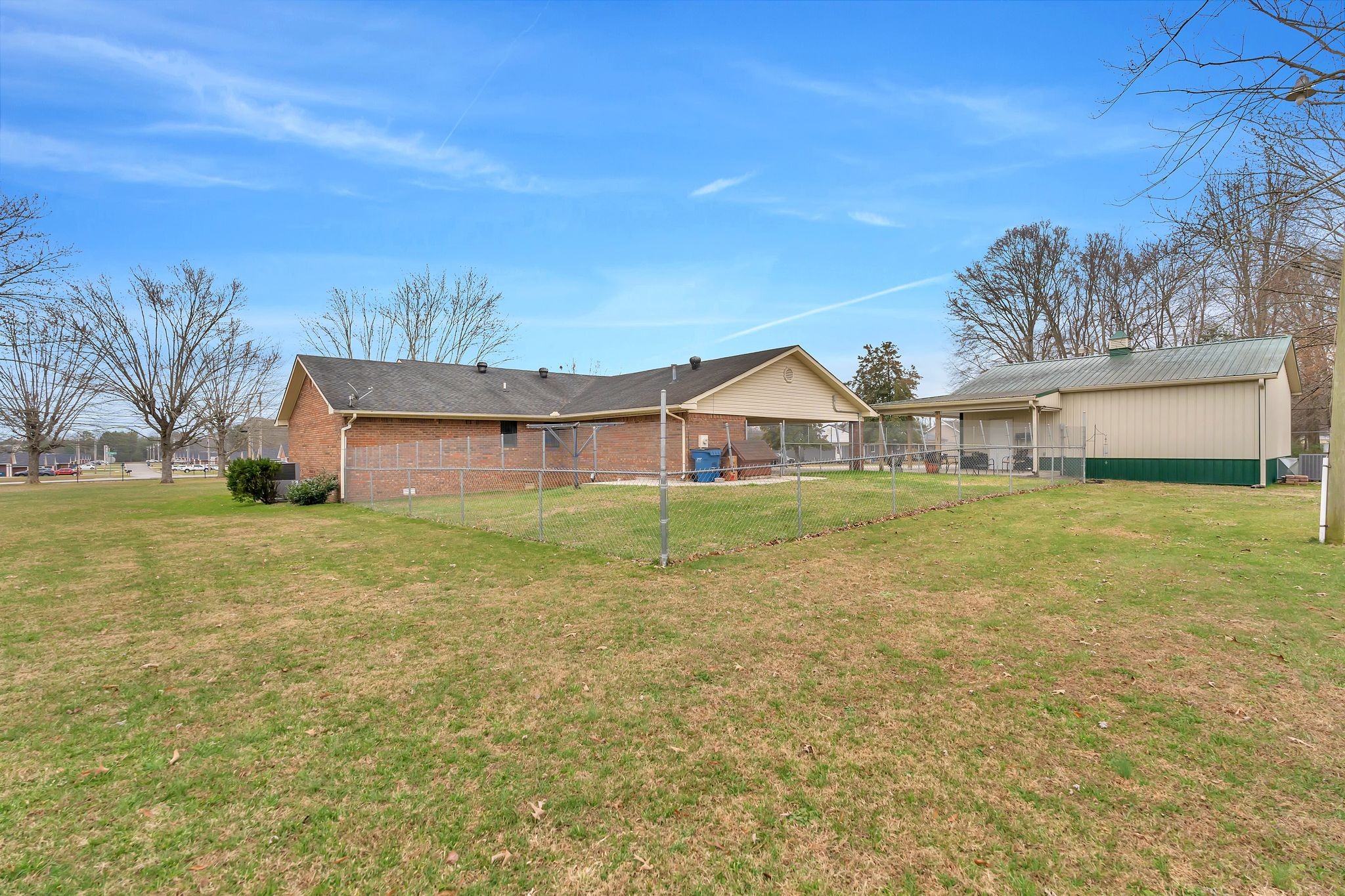 1210 Hills Chapel Road Manchester, TN 37355 - Photo 27 of 33 a front view of a house with garden