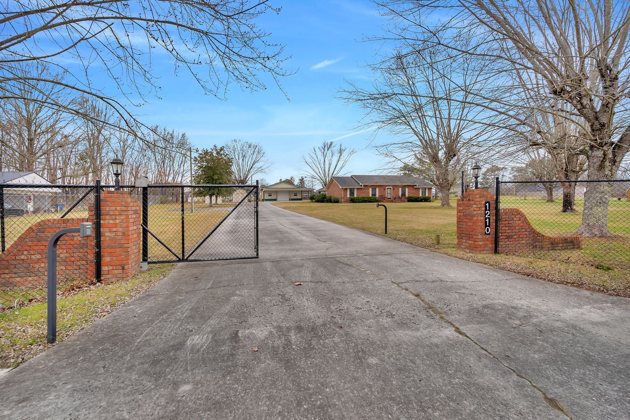 1210 Hills Chapel Road Manchester, TN 37355 - Photo 7 of 34 Gallery Image 7