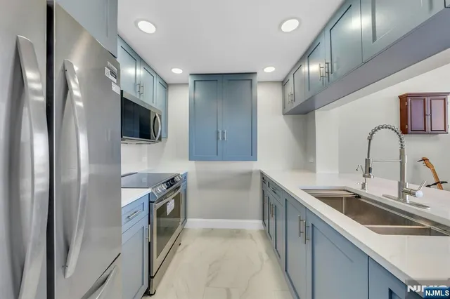 $498,888 | 100 Old Palisade Road, Unit 3912, Fort Lee, NJ 07024