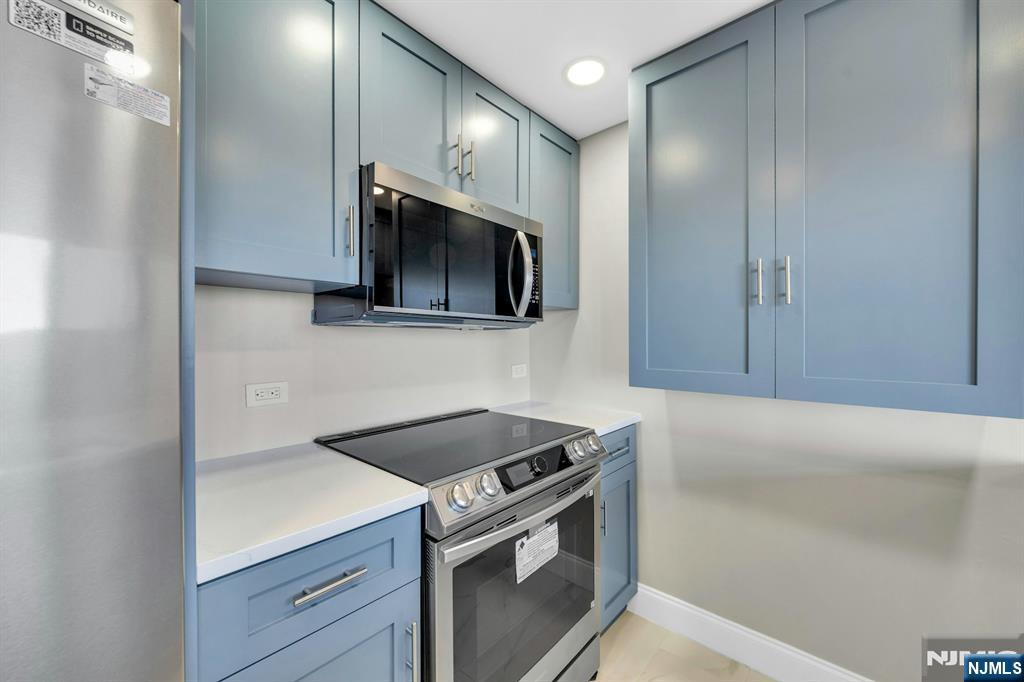 100 Old Palisade Road, Unit 3912 Fort Lee, NJ 07024 - Photo 13 of 30