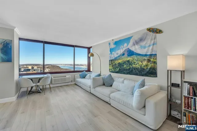 $498,888 | 100 Old Palisade Road, Unit 3912, Fort Lee, NJ 07024