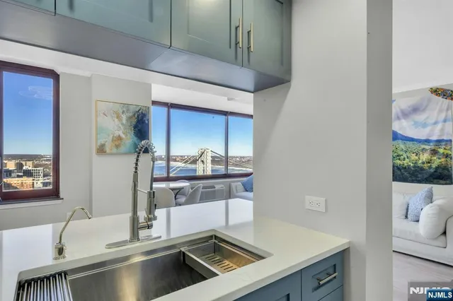 $498,888 | 100 Old Palisade Road, Unit 3912, Fort Lee, NJ 07024