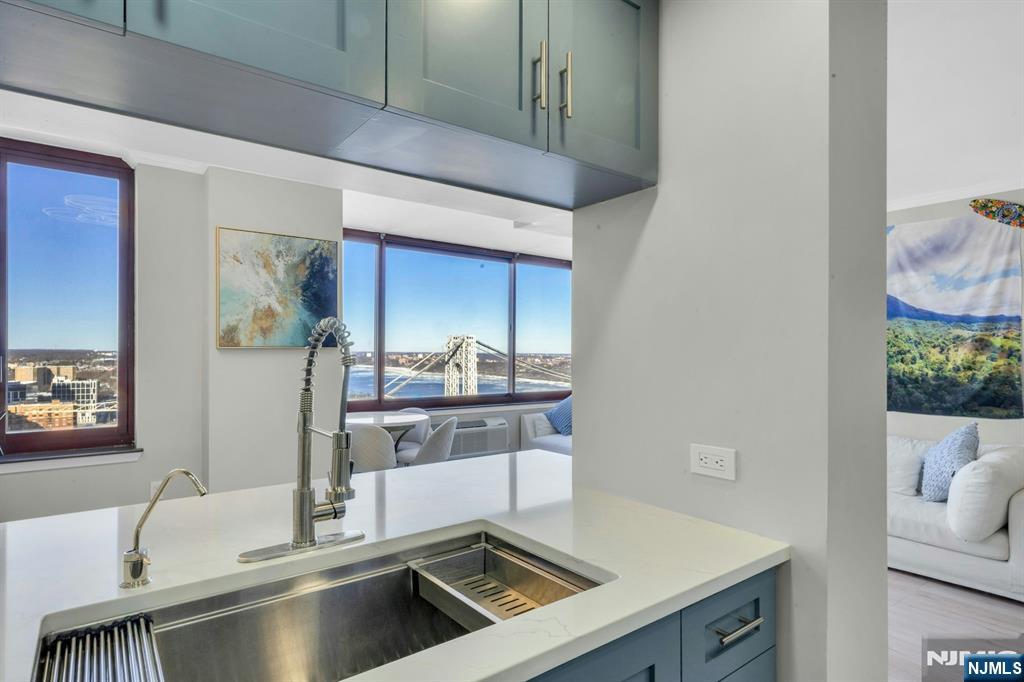 100 Old Palisade Road, Unit 3912 Fort Lee, NJ 07024 - Photo 10 of 30