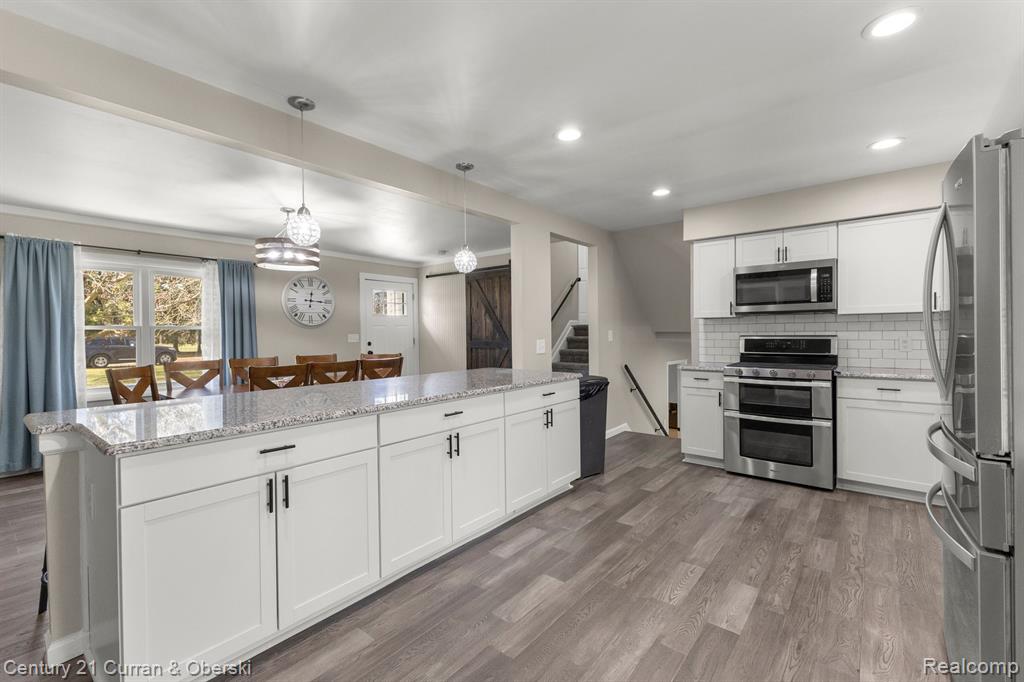 22321 Bell Road New Boston, MI 48164 - Photo 8 of 38