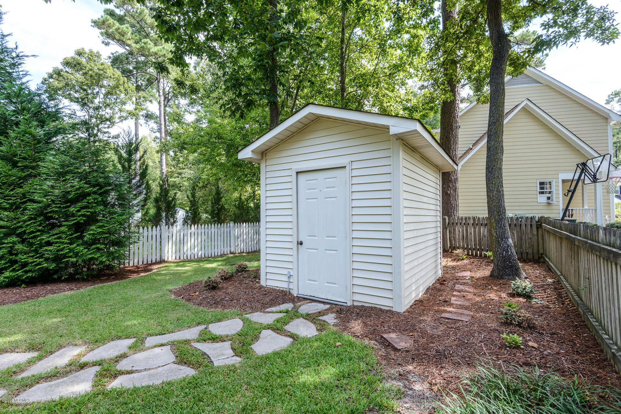 516 Kent Road Greenville, NC 27858 - Photo 11 of 50 516_Kent-11