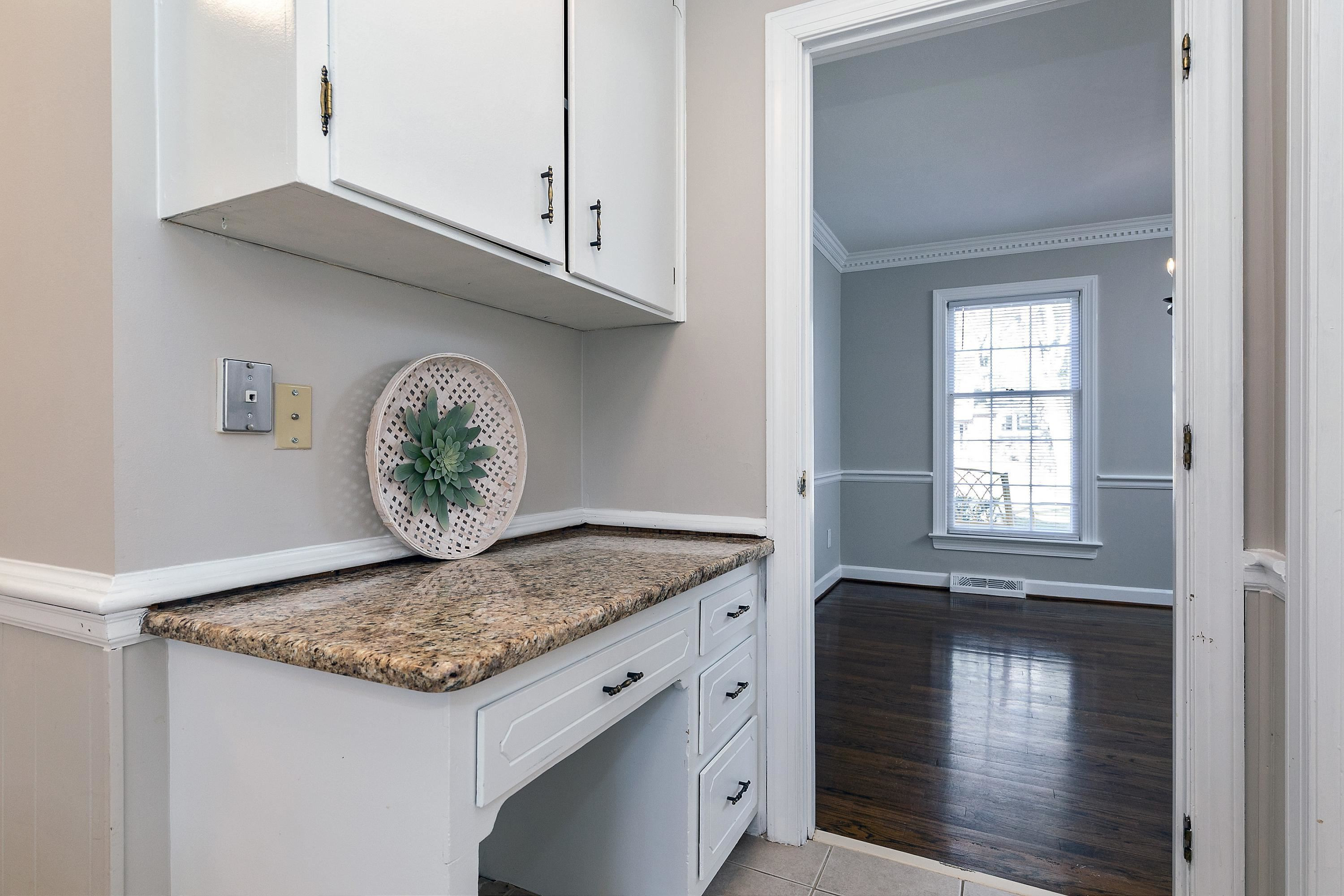2012 Port Royal Road Raleigh, NC 27609 - Photo 16 of 36 Photo 16
