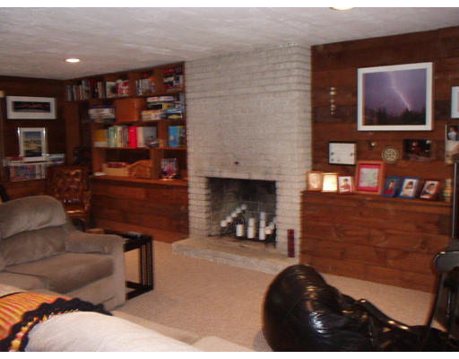 43 Barefoot Hill Road Sharon, MA 02067 - Photo 3 of 3 Gallery Image 3