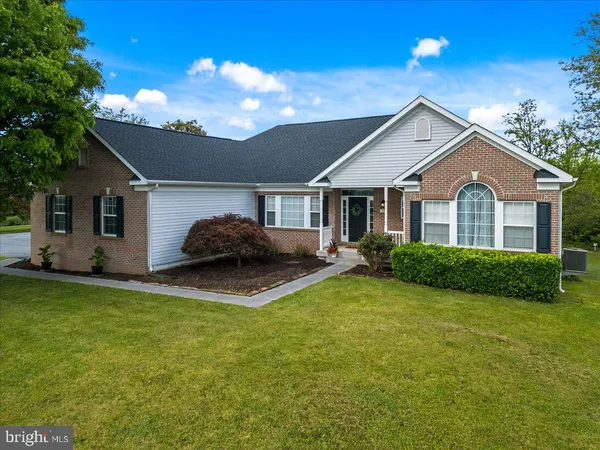 $725,000 | 30 Savannah Drive, Strasburg, VA 22657