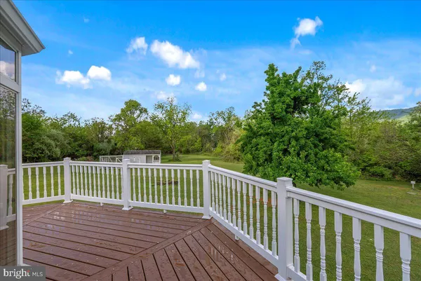 $725,000 | 30 Savannah Drive, Strasburg, VA 22657