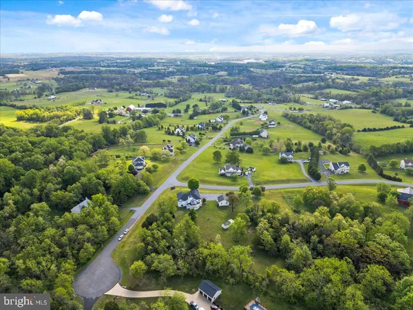 $725,000 | 30 Savannah Drive, Strasburg, VA 22657