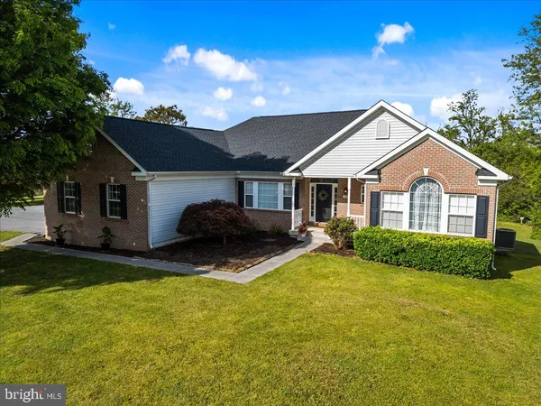$725,000 | 30 Savannah Drive, Strasburg, VA 22657