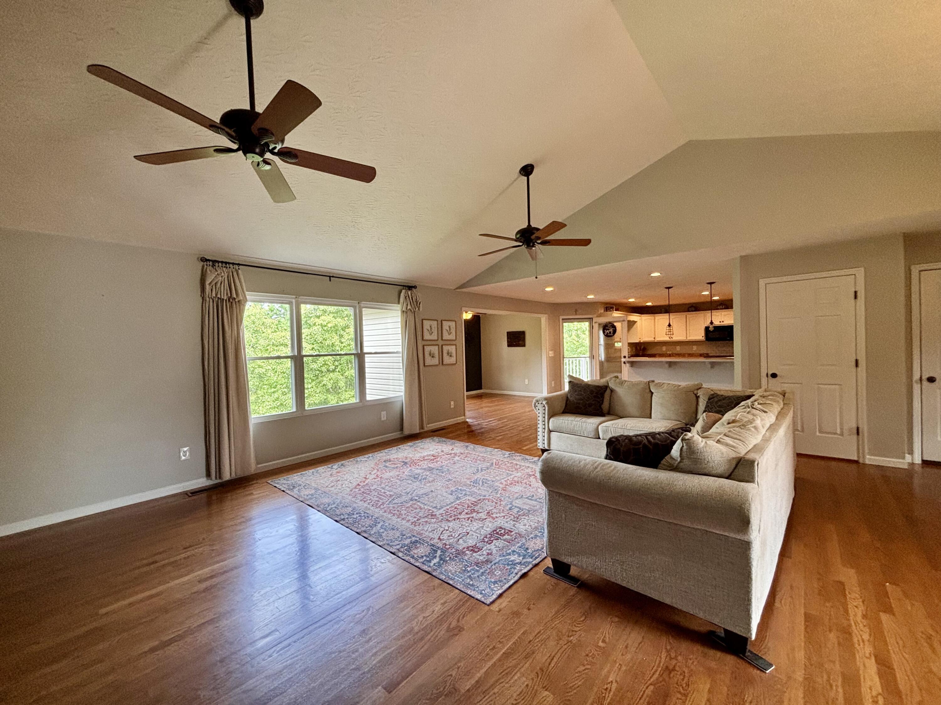225 Maple Ridge Crittenden, KY 41030 - Photo 11 of 49 IMG_4463