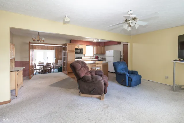 $274,000 | 7155 East County Road 150 South, Avon, IN 46123