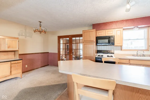 $274,000 | 7155 East County Road 150 South, Avon, IN 46123