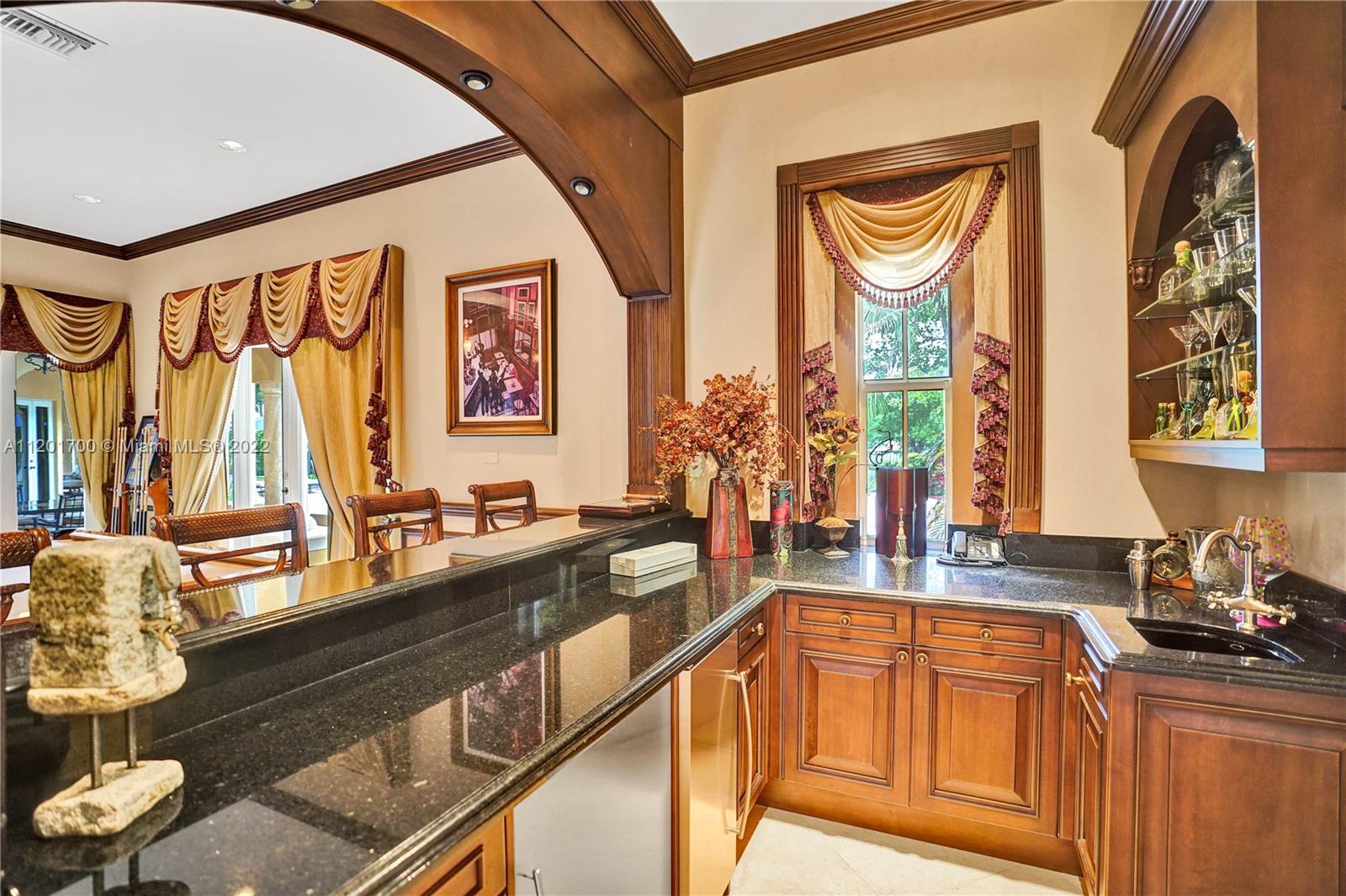 3460 Paddock Road Weston, FL 33331 - Photo 14 of 62