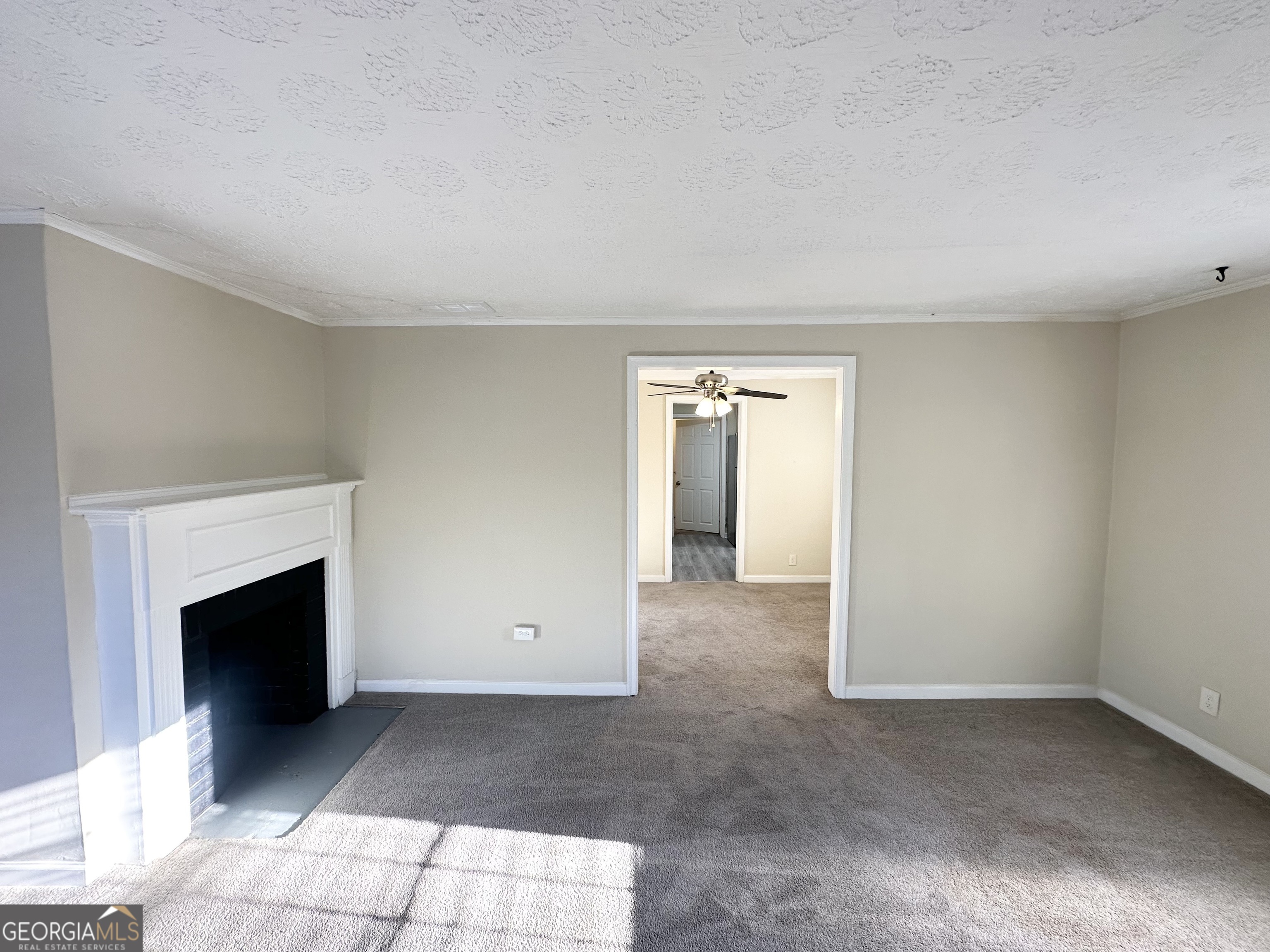 1876 Flat Shoals Road Southeast Atlanta, GA 30316 - Photo 3 of 11 a view of empty room