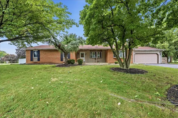 $475,000 | 5429 Curtis Drive, Schnecksville, PA 18078
