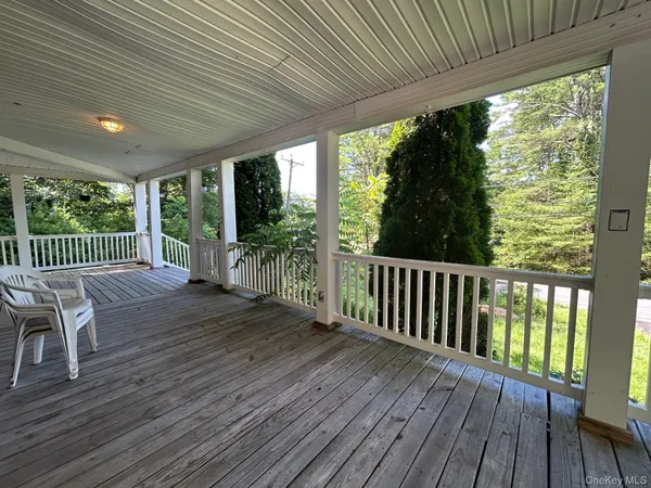 $3,050 | 196 Oakland Valley Road, Cuddebackville, NY 12729