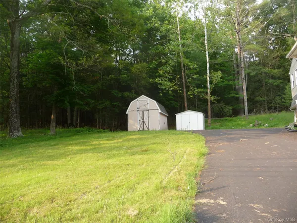 $3,050 | 196 Oakland Valley Road, Cuddebackville, NY 12729