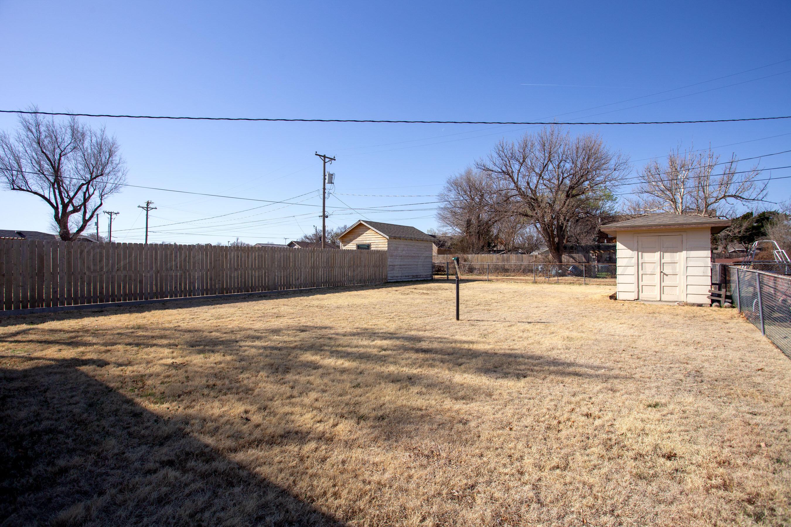 1107 Main Street Panhandle, TX 79068 - Photo 24 of 24 a view of a terrace