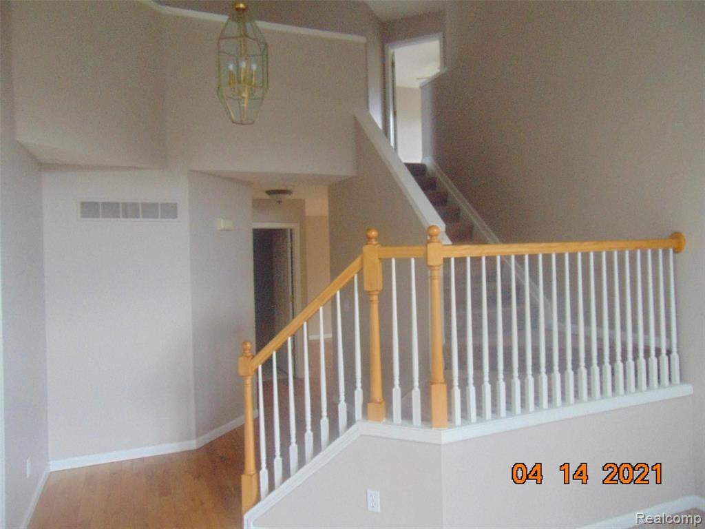 3639 Briarbrooke Lane Rochester, MI 48306 - Photo 5 of 25