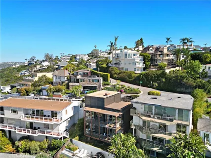 $2,288,000 | 2581 Iris Way, Laguna Beach, CA 92651