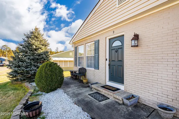 $385,000 | 2 Virgin Islands Drive, Toms River, NJ 08757