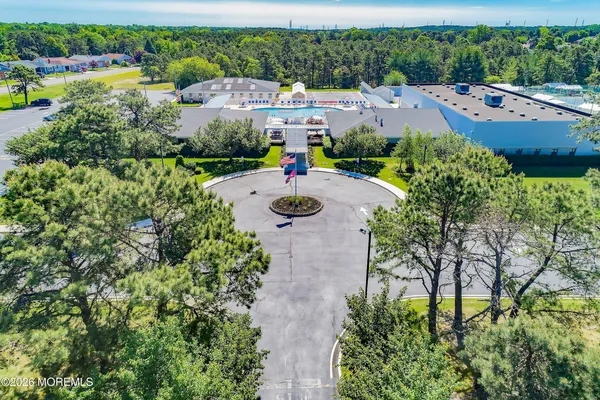 $385,000 | 2 Virgin Islands Drive, Toms River, NJ 08757
