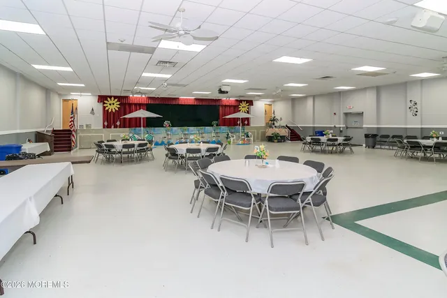 $400,000 | 2 Virgin Islands Drive, Toms River, NJ 08757