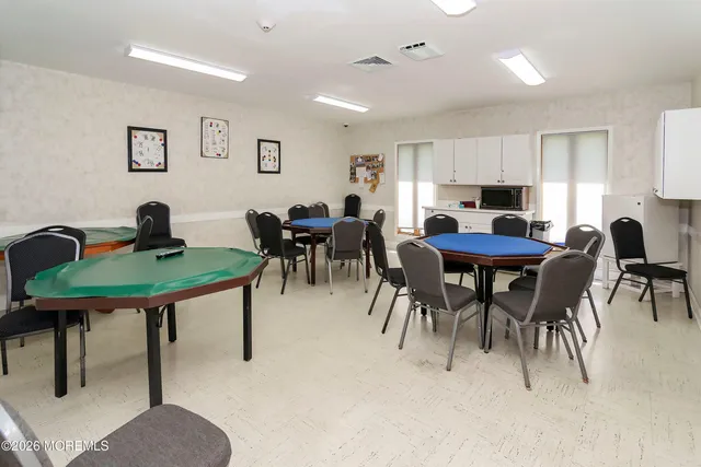 $400,000 | 2 Virgin Islands Drive, Toms River, NJ 08757