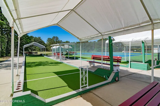 $400,000 | 2 Virgin Islands Drive, Toms River, NJ 08757