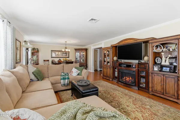 $385,000 | 2 Virgin Islands Drive, Toms River, NJ 08757