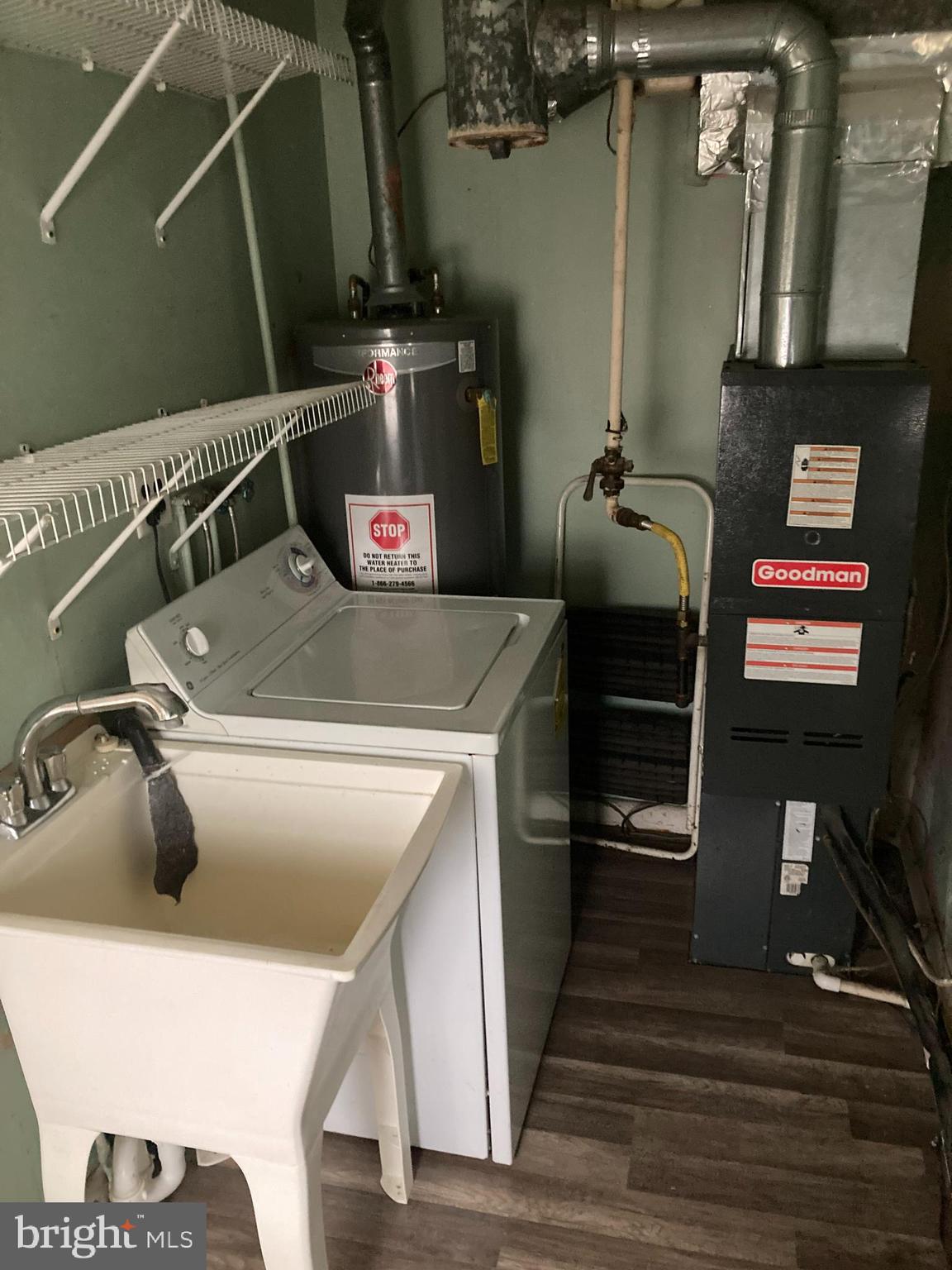 9322 Trout Road Philadelphia, PA 19115 - Photo 9 of 18 Laundry Room