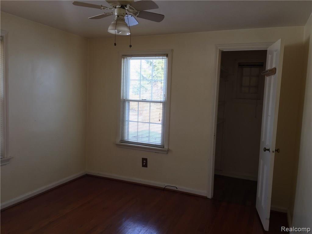21455 Meridian Road Grosse Ile, MI 48138 - Photo 17 of 30 IMG_0889.JPG