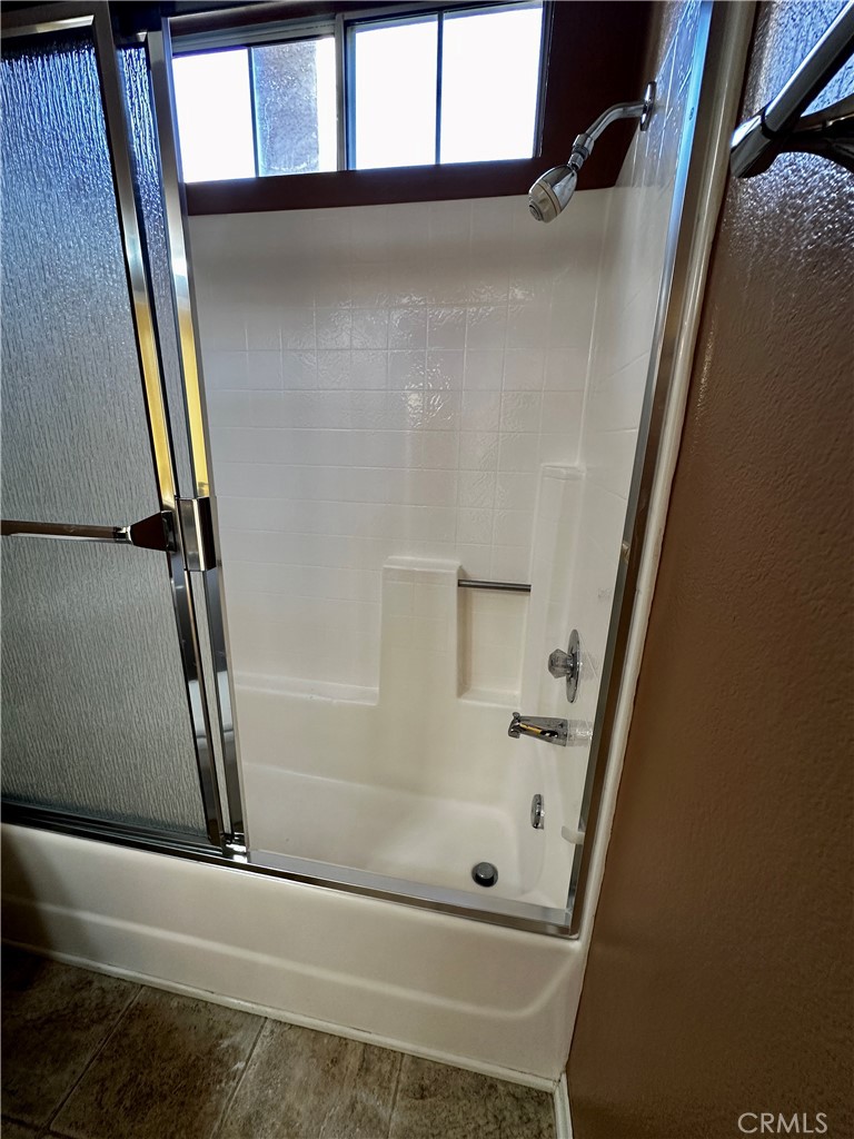 5643 Trevino Way Banning, CA 92220 - Photo 39 of 53 Guest Shower