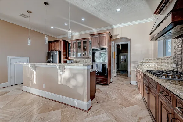 $6,300 | 2011 Crescent Drive, La Porte, TX 77571