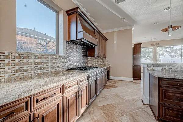 $6,300 | 2011 Crescent Drive, La Porte, TX 77571