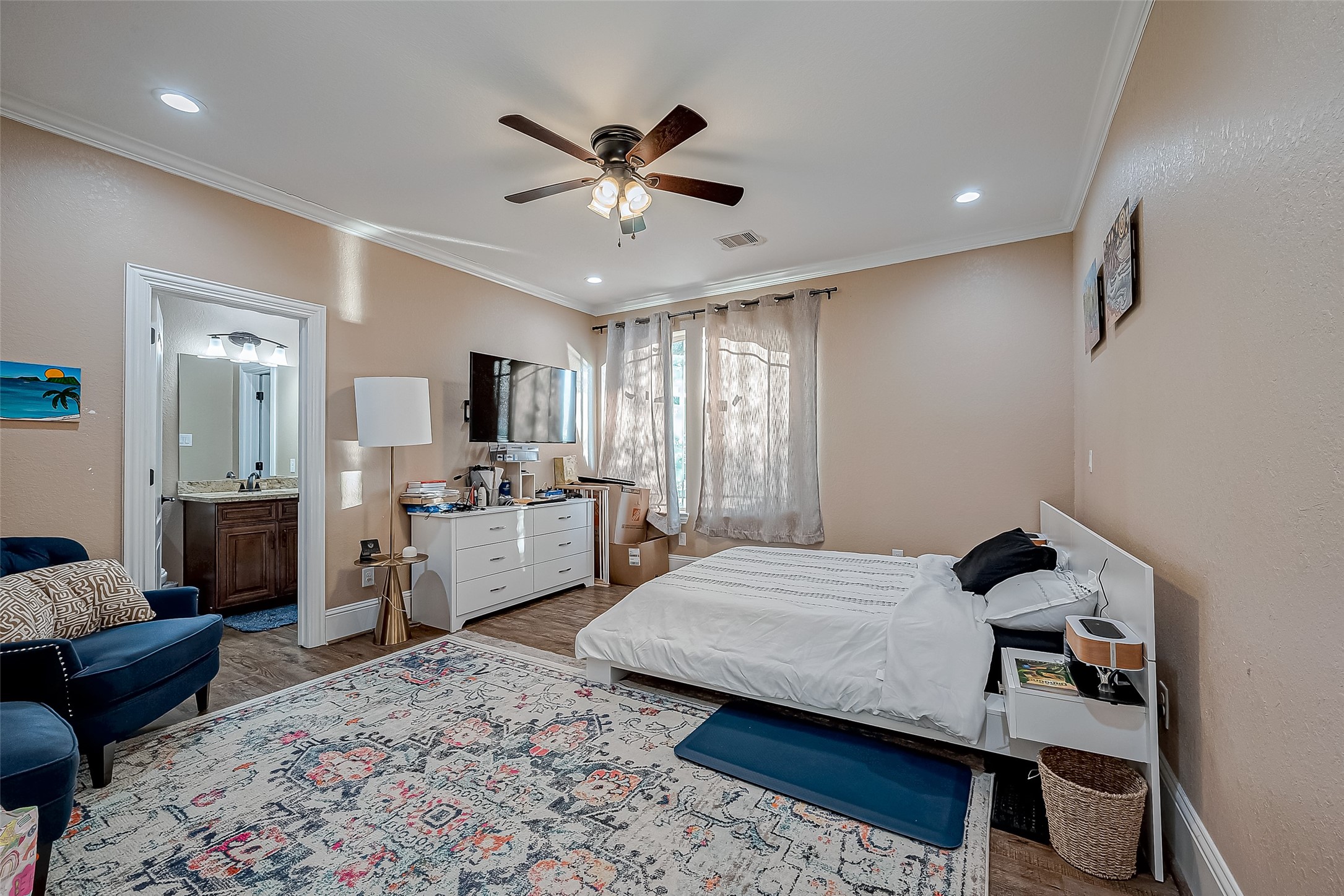 2011 Crescent Drive La Porte, TX 77571 - Photo 26 of 47 a bedroom with a bed and wooden floor