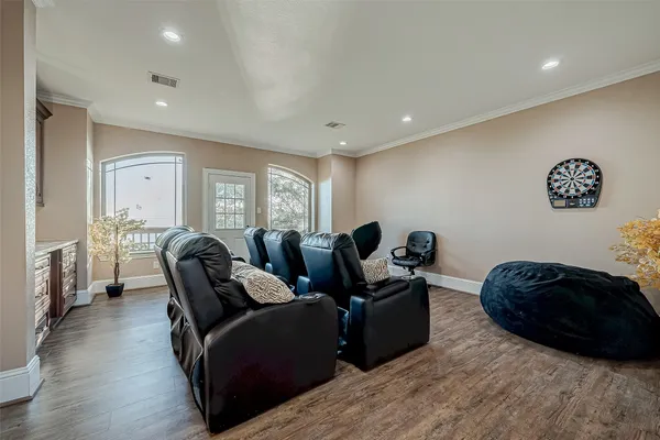 $6,300 | 2011 Crescent Drive, La Porte, TX 77571