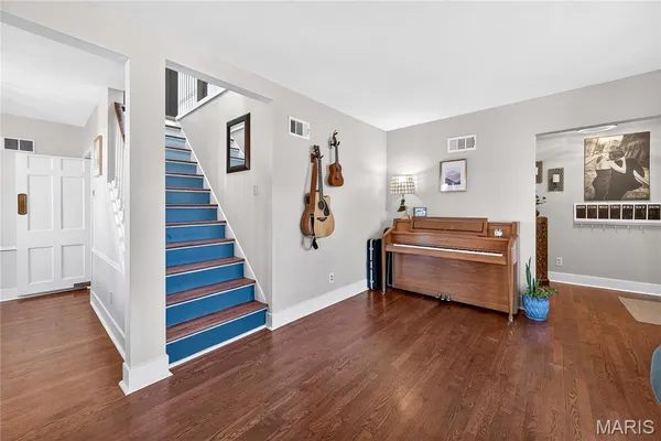 $680,000 | 1020 Curran Avenue, Kirkwood, MO 63122