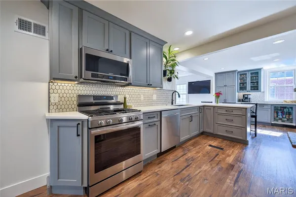 $680,000 | 1020 Curran Avenue, Kirkwood, MO 63122