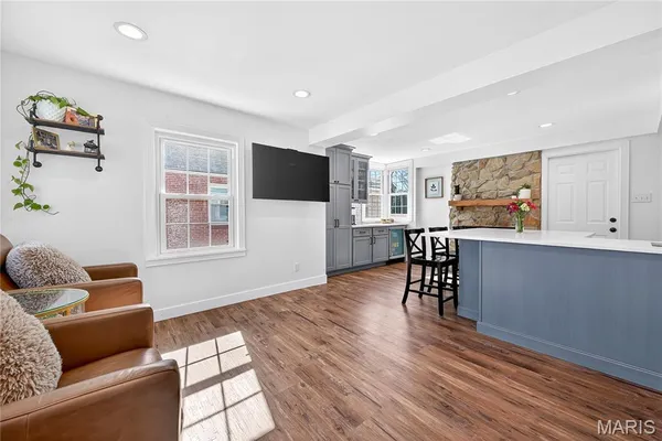 $680,000 | 1020 Curran Avenue, Kirkwood, MO 63122
