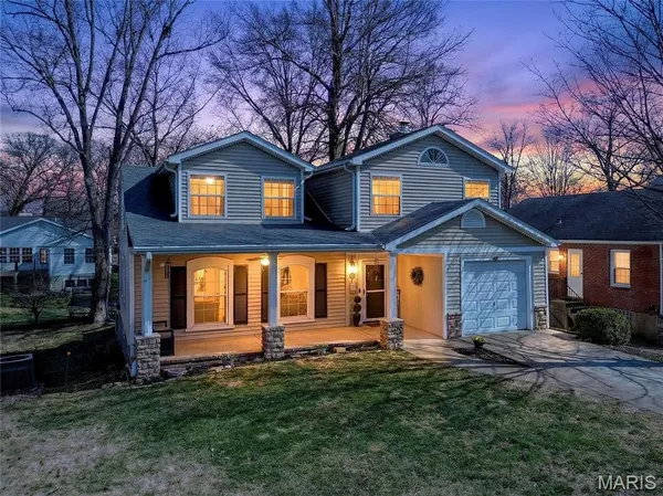 $680,000 | 1020 Curran Avenue, Kirkwood, MO 63122