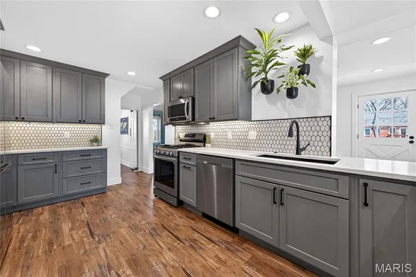 $680,000 | 1020 Curran Avenue, Kirkwood, MO 63122