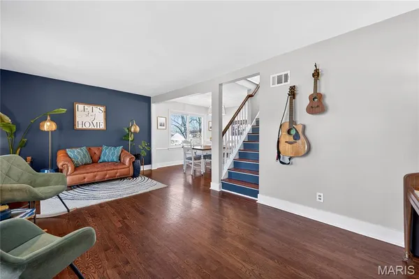 $680,000 | 1020 Curran Avenue, Kirkwood, MO 63122