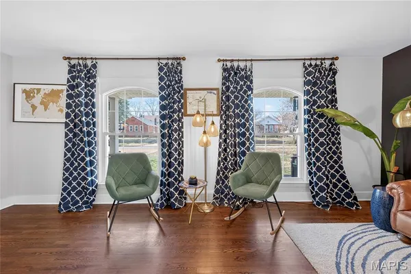 $680,000 | 1020 Curran Avenue, Kirkwood, MO 63122
