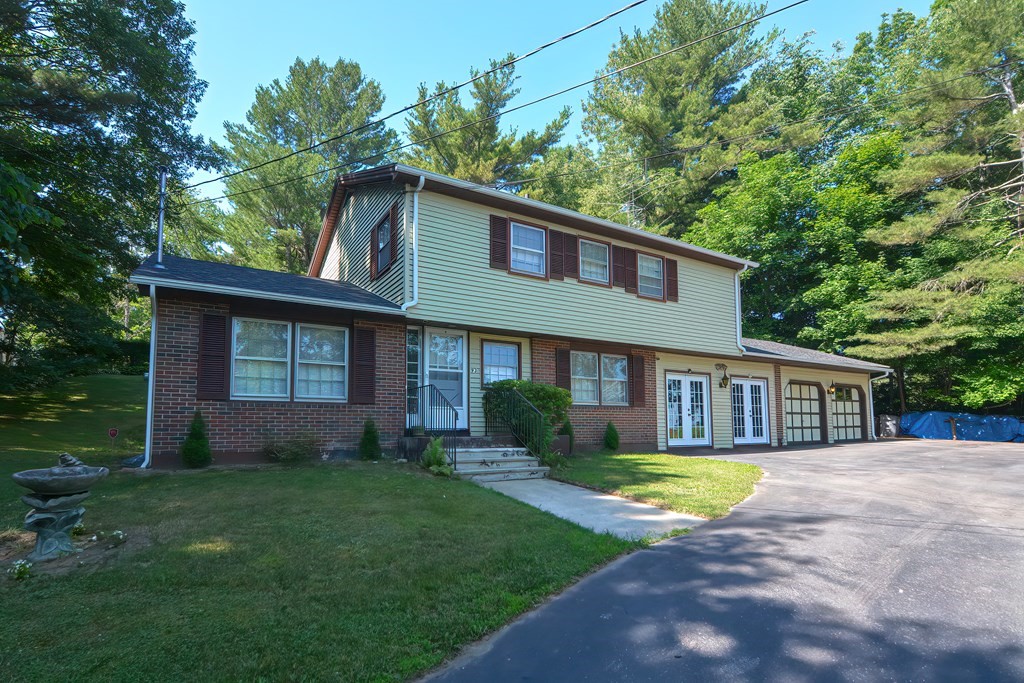 93 Jackson Hill Road Gardner, MA 01440 - Photo 1 of 41 Gallery Image 1