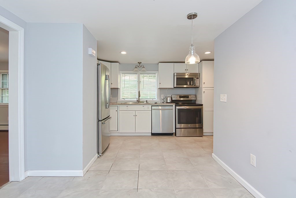 93 Jackson Hill Road Gardner, MA 01440 - Photo 11 of 41 Gallery Image 11
