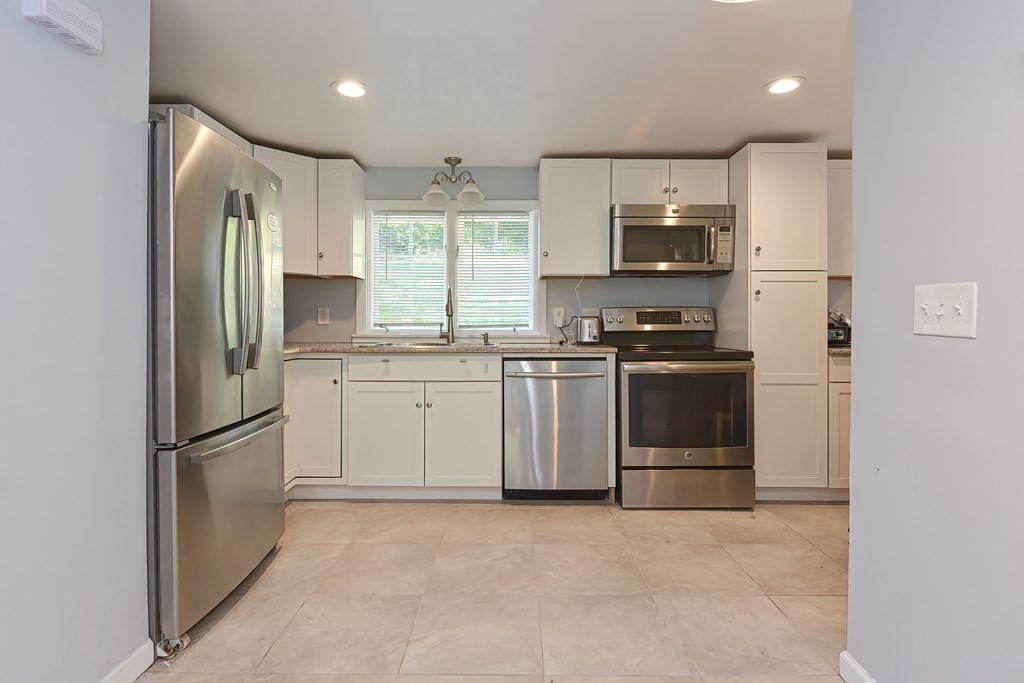 93 Jackson Hill Road Gardner, MA 01440 - Photo 13 of 41 Gallery Image 13